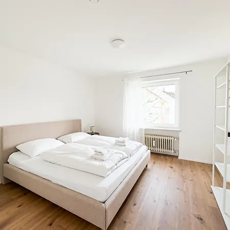 Skyrise - Stilvolles Mit Kueche & Balkon 3*