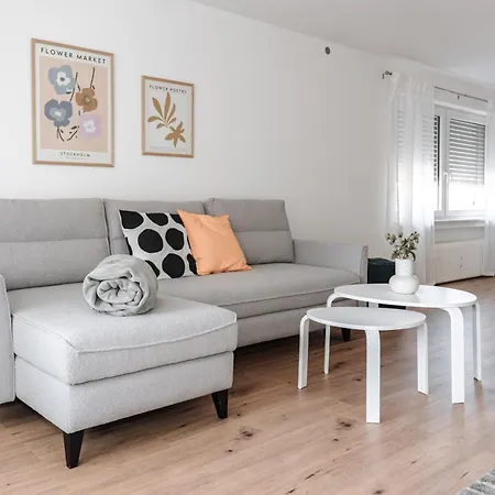 Skyrise - Stilvolles Mit Kueche & Balkon Apart Otel 3*