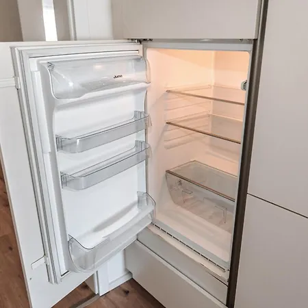 Skyrise - Stilvolles Mit Kueche & Balkon 3*