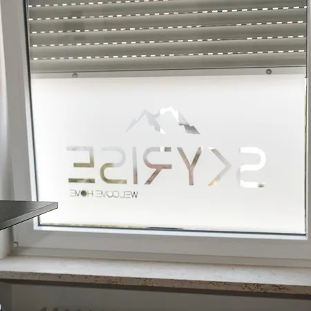 Apart Otel Skyrise - Stilvolles Mit Kueche & Balkon 3*